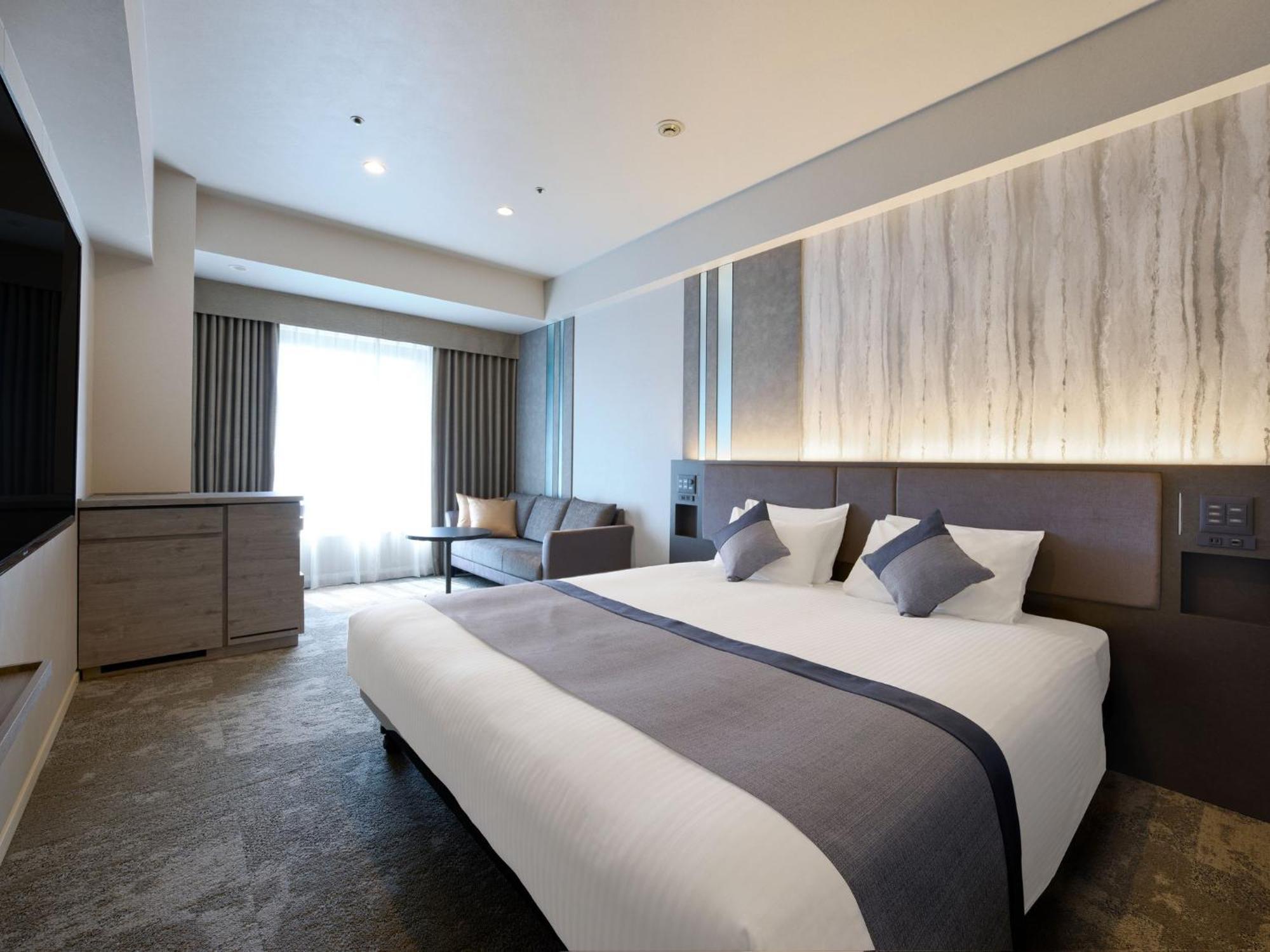 โรงแรม โฮเต็ล วิลลา ฟงแตน แกรนด์ - ชิโอโดเมะ 4*